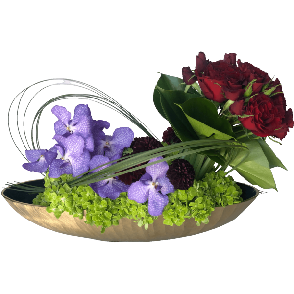 A graceful arrangement with hydrangea, a bouquet of roses